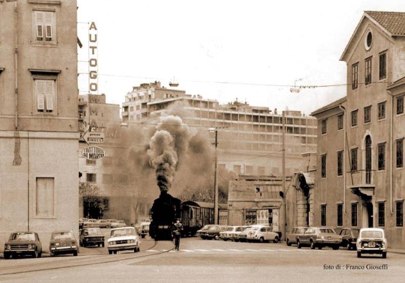 1974 - Campo Marzio. Foto di © Franco Gioseffi..jpg