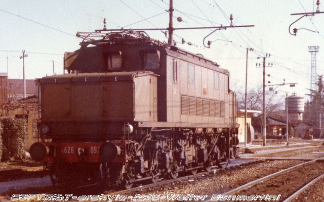 Copyrigt-E.626.097-Udine DL 8_2_1981.forum2G-archivio-foto WB.jpg