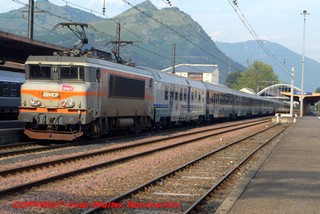 Copyrigt-SNCF-BB107205-contrenopellrgriniperl'Italia-Lourdes-2011-08-02-forum2G-archivio Walter-BonmartiniW-foto Walter Bonmartini.....jpg