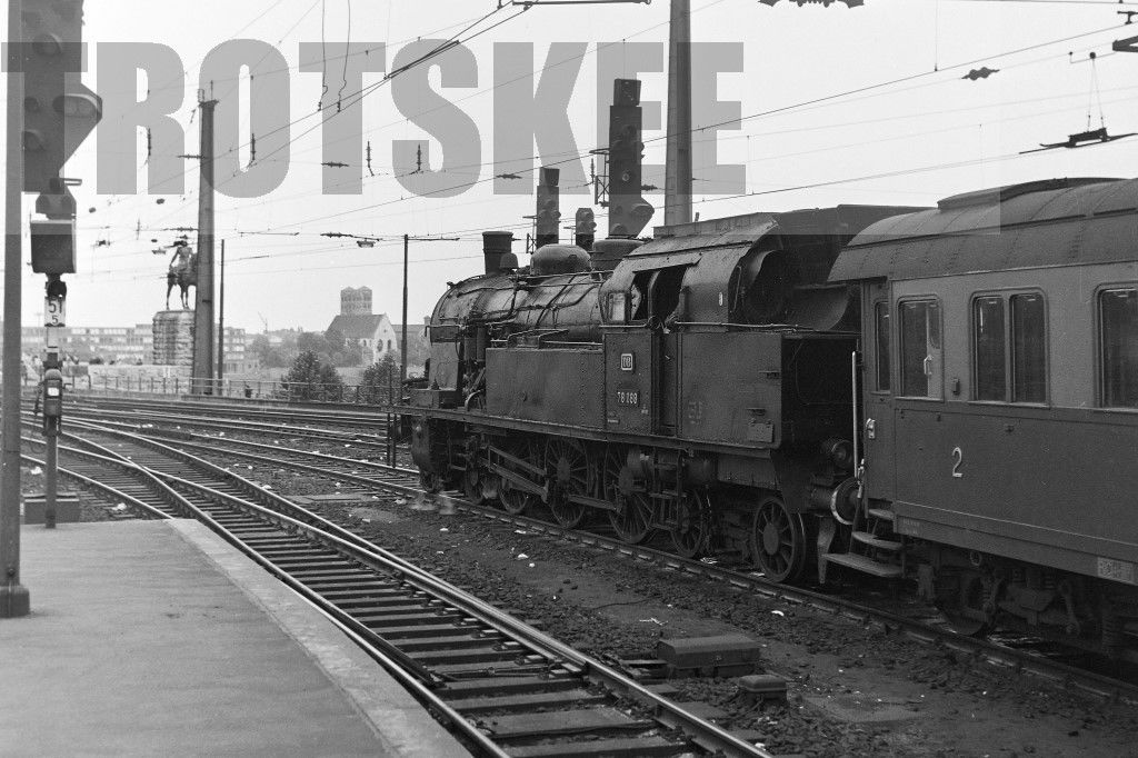 DB West Germany Railways Steam Loco 78 088 1960.jpg
