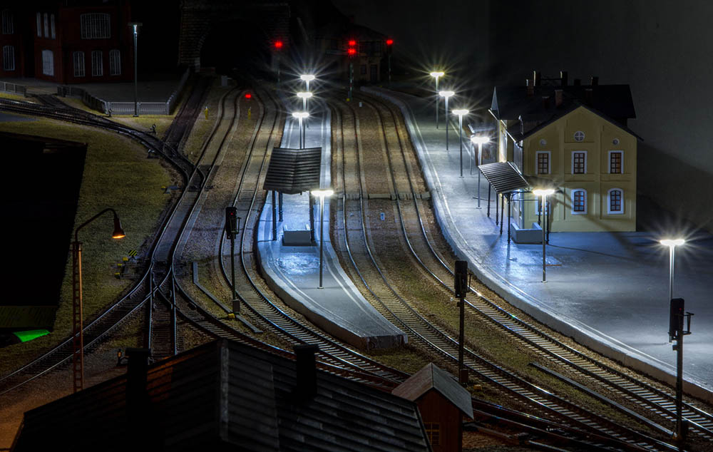 Stazione in notturna 21.04.20 - 5 - forum.jpg