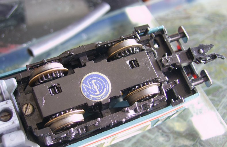 aln663_2.jpg