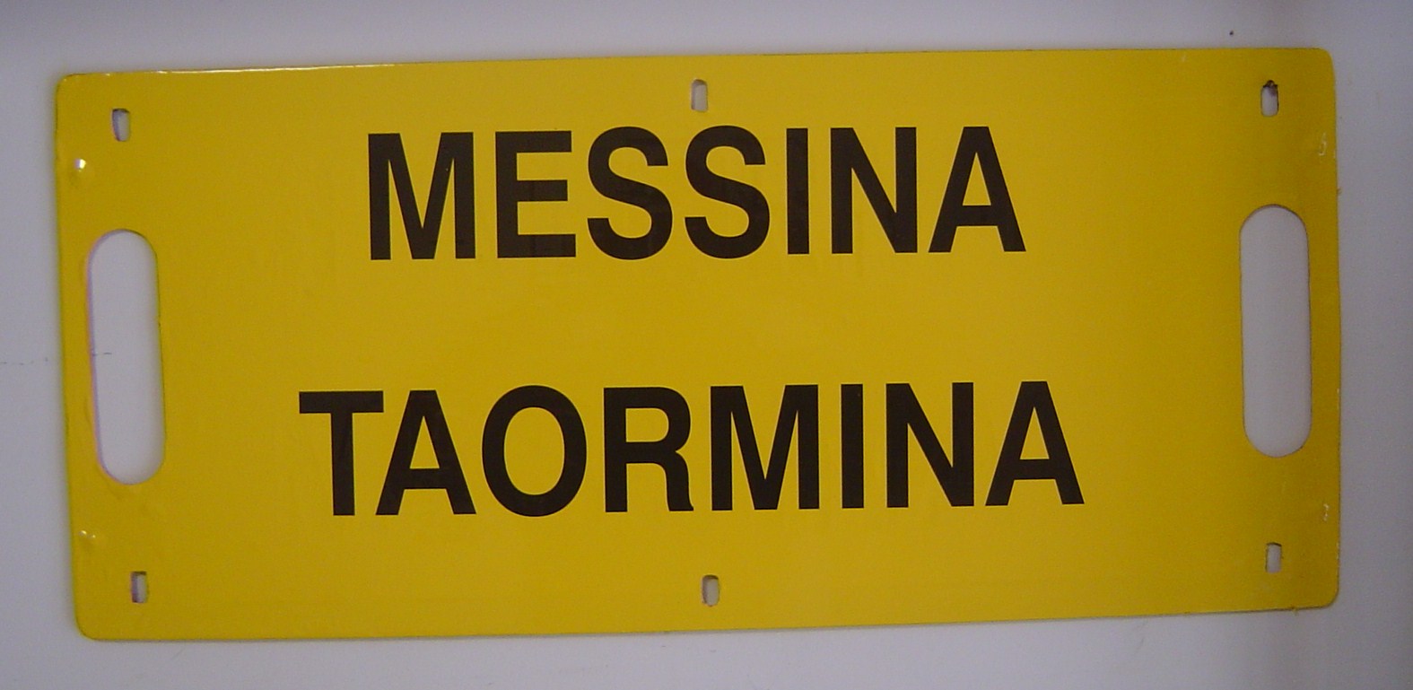 Targa  percorrenza gialla.JPG