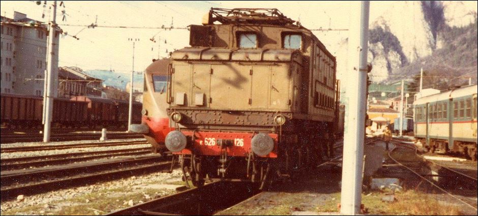 E626.126-06 P DX DL Lecco anni '70.jpg