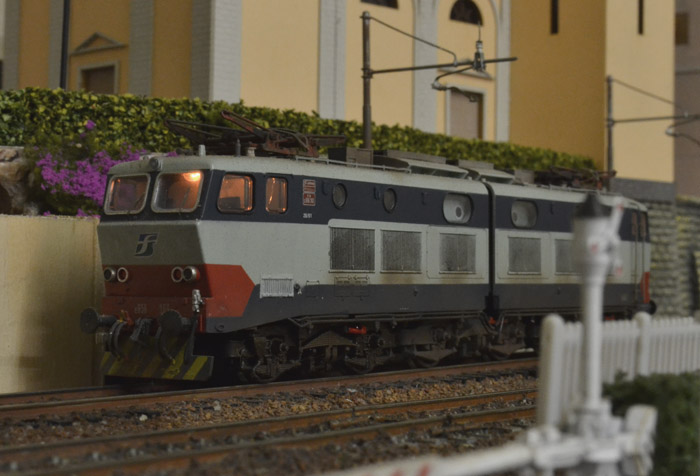 E656_163.jpg