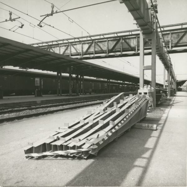 1980 60796 Save0005.jpg