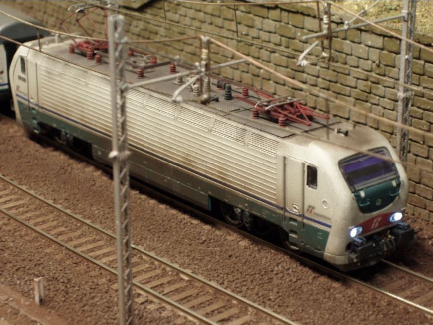 E402B-1.JPG