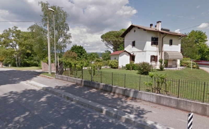 km 9 880 casello.jpg