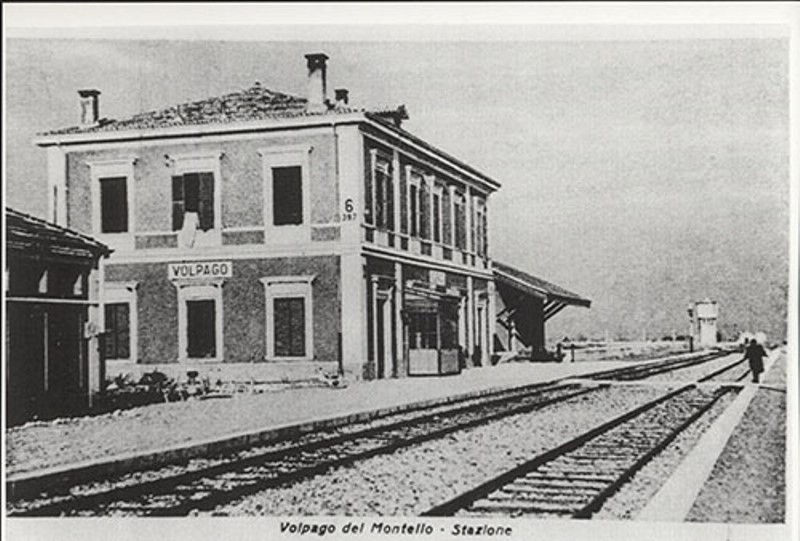 0001 volpago del montello Stazione FS.jpg