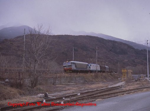 Copyrigt - E.652+E.652 in rrivo a Bussoleno-forum2G.ArchivioWalterBonmartini-Foto-WalterBonmartini.diapositiva.jpg