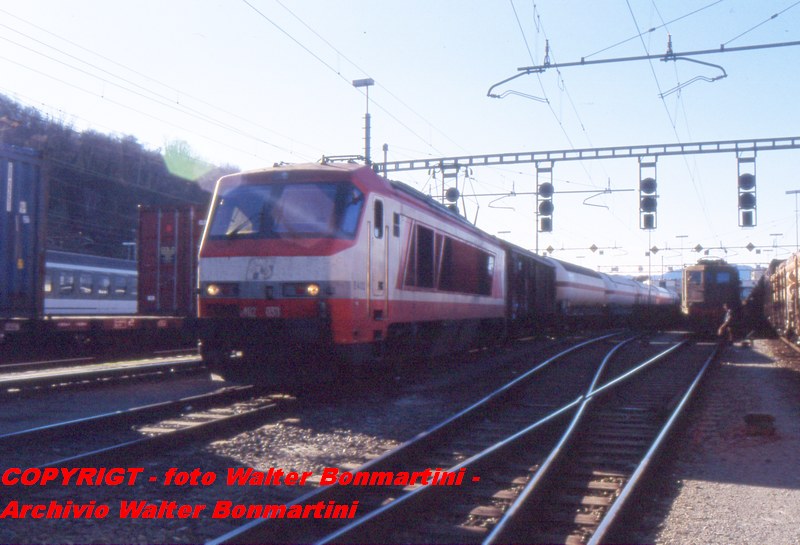 E.402A-037-conmercicisterneinpartenzadaChiasso-forum2G2001-03-10-archivio Walter Bonmartini - foto-WalterBonmartini.00.jpg