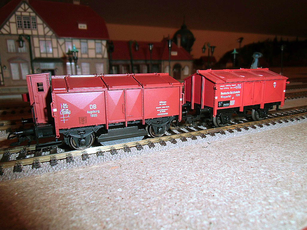 Trix 24050 Vs Fleischmann 5213.jpg