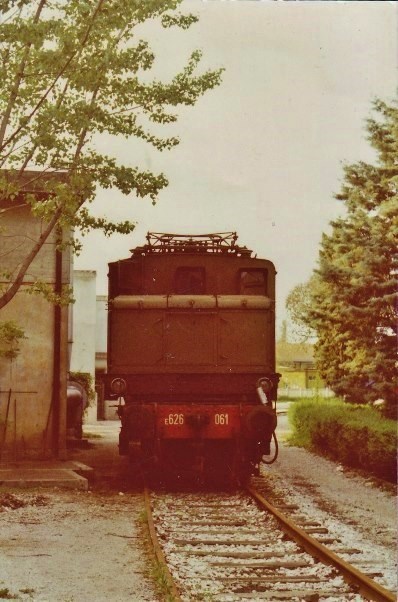 061.jpg