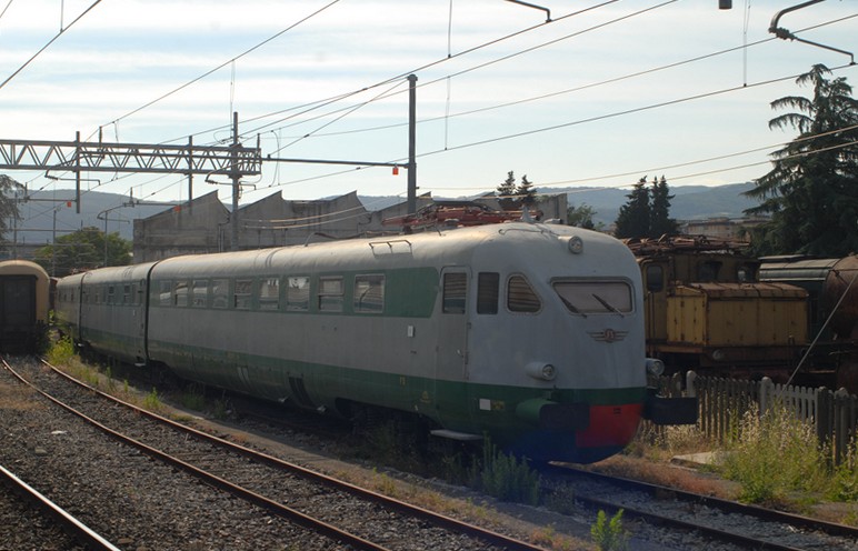 ETR-242-insostanelDLPistoia-forumduegiTT-24.6.2011.jpg