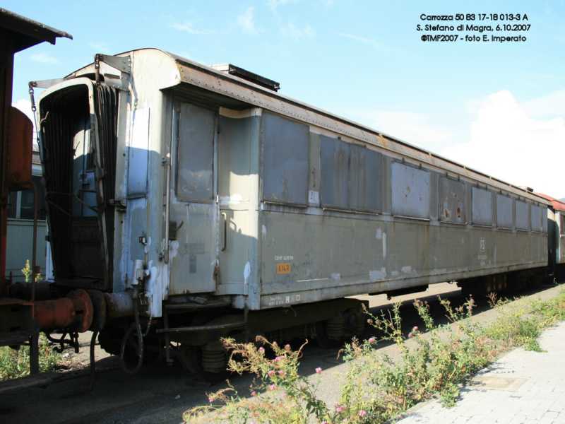 Carrozza Az 50 83 17 18 013 3.jpg