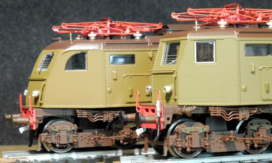 E428 195 dettaglio.jpg