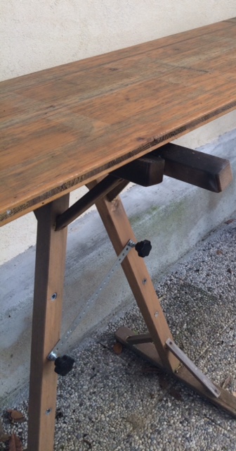 Cavalletto tre gambe.jpg