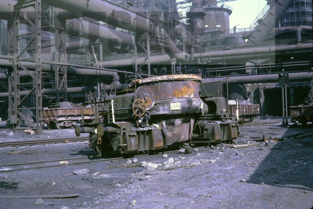 Scene Krupp Rheinhausen 1971.jpg