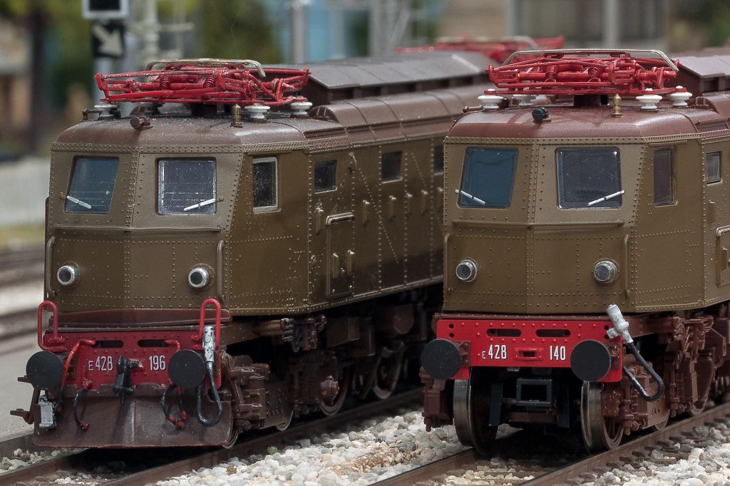 confronto E428 II  RR vs HRR.jpg