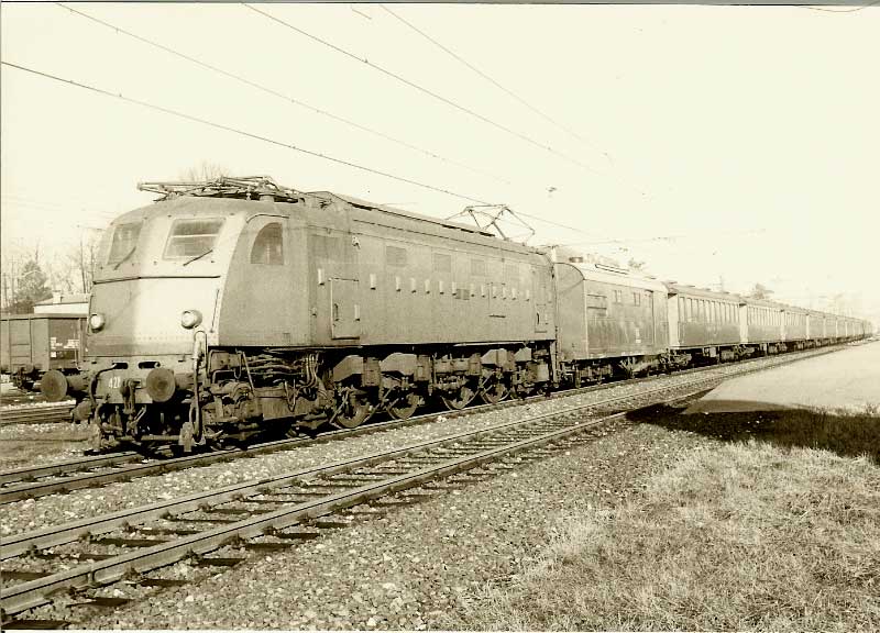 E428 carro riscaldo.jpg