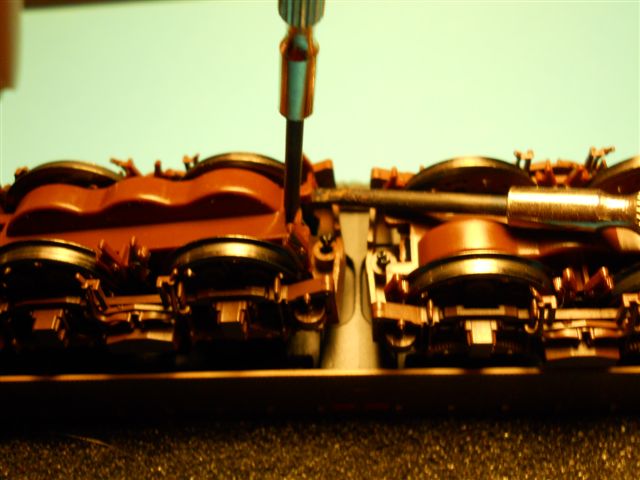 Smontaggio carrello E 428 Rivarossi - G.F. GRANDE 27012012 DSCN0369.JPG