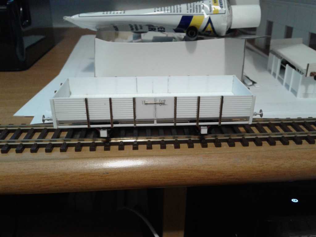 Carro L 7 401 356 (1).jpg