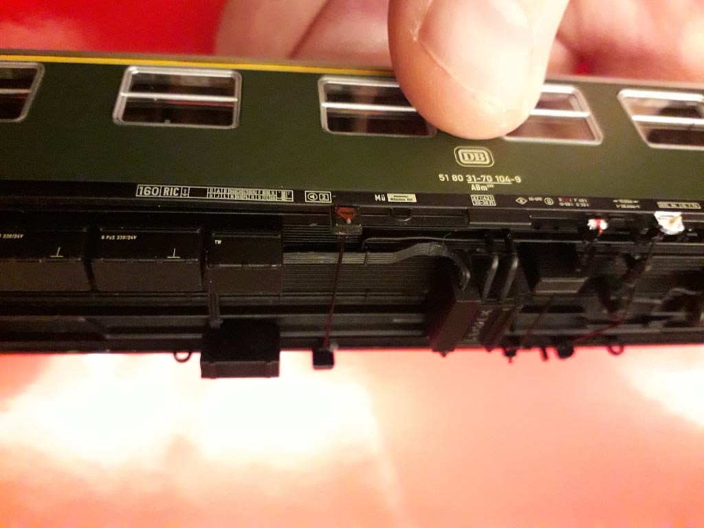 sottocassa e marcature.jpg