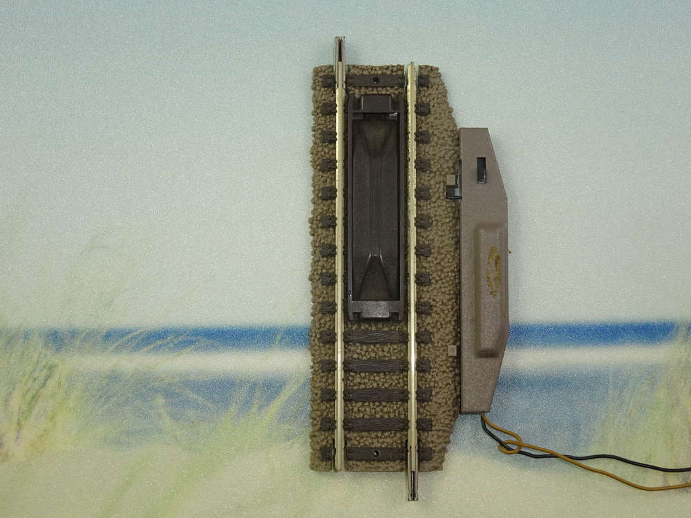 Fleischmann 6114 con motore montato.JPG