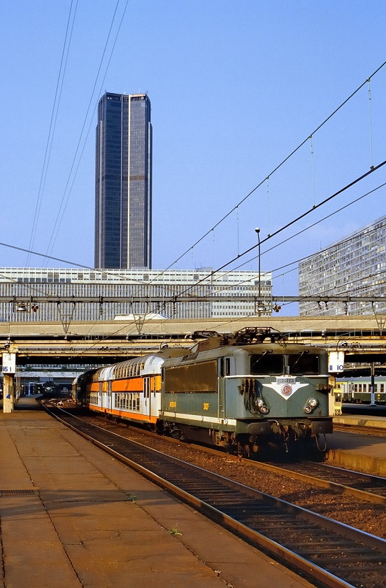 1984  16199  F. by Maarten van der Velden.jpg