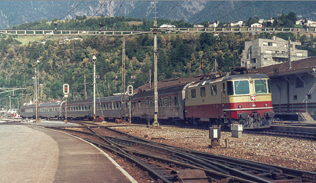 Re 4-4 11251 Brig TEE Cisalpin 1974_d.png