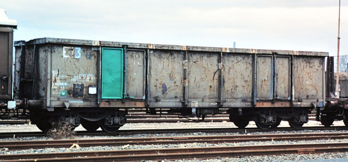 31 87 536 9 799-0 Eaos E73 2002.jpg