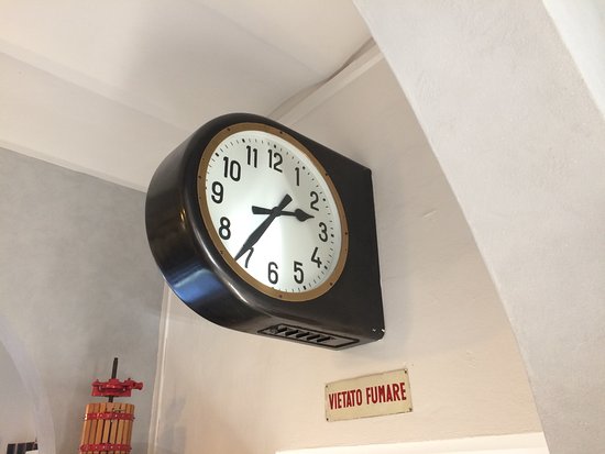 il-vecchio-orologio-della.jpg