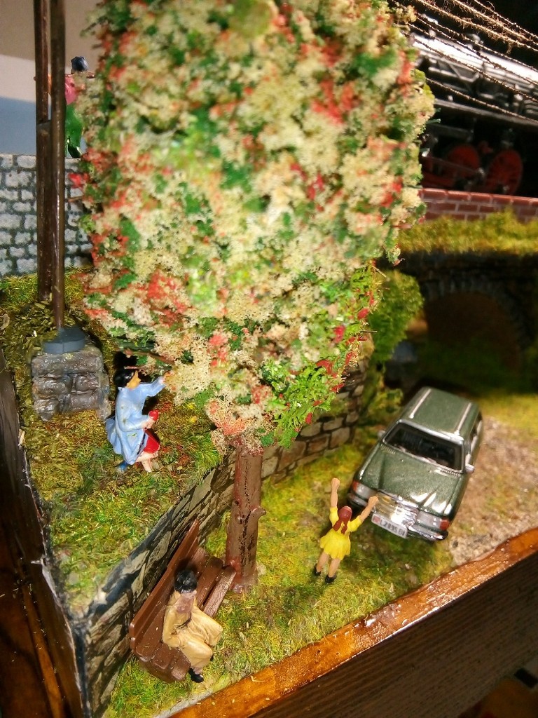 Diorama 32x15_03.jpg