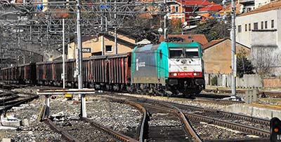 4_nc483-008_0100316_Arona-FQ400.jpg