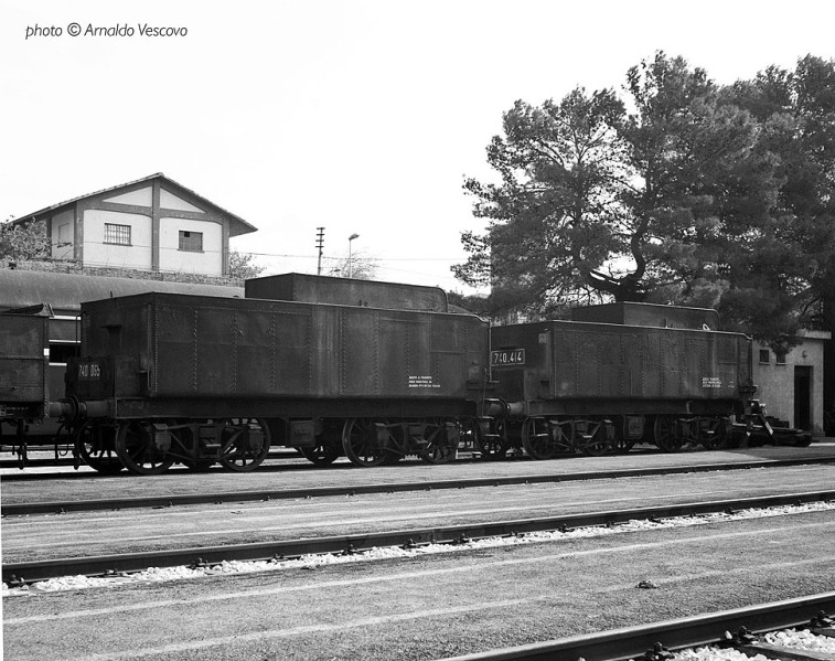 Tender_delle_740_065_e_414_Foligno_-_novenbre_1982.jpg