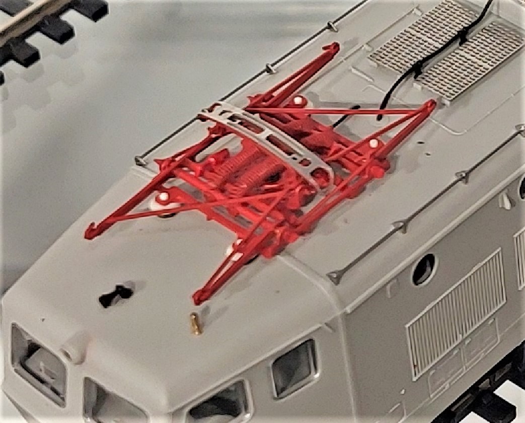 Pantografo E 656.jpg