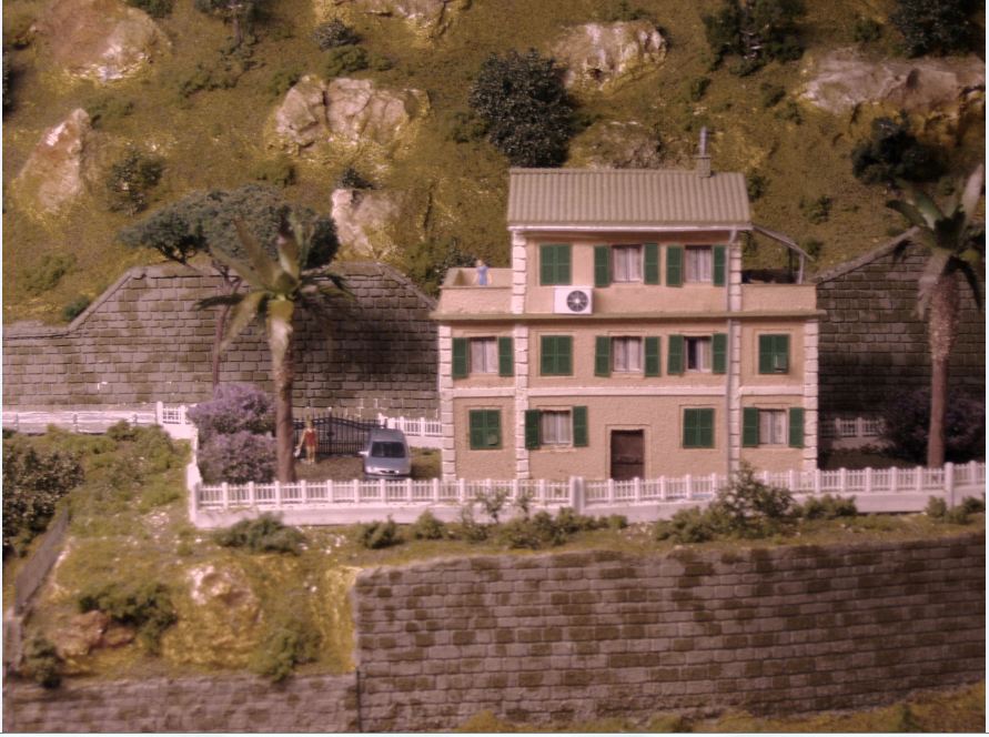 Villa dopo.JPG