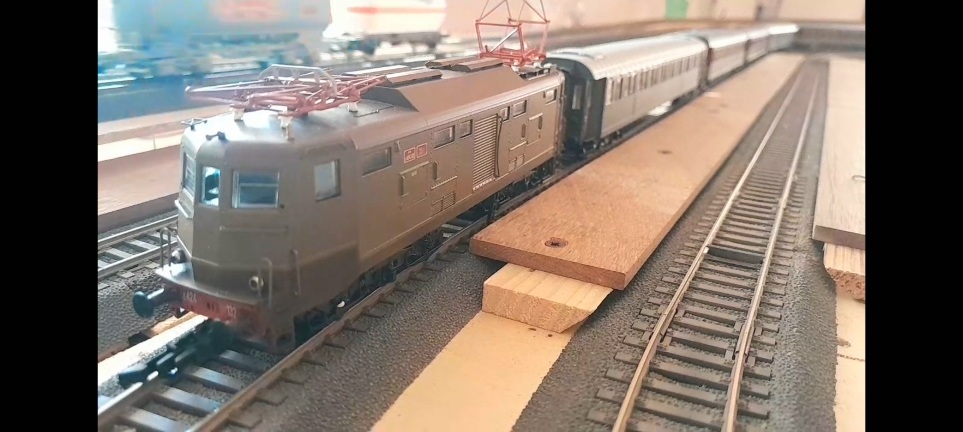 Screenshot_20250919_235626_Video Player.jpg