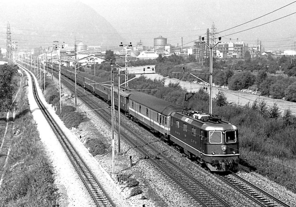 SBB Re 44 11166.jpg
