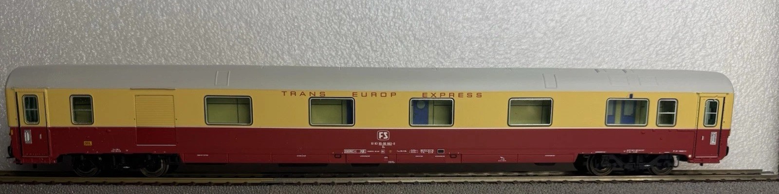 Furgone generatore Acme Tee FS.jpg