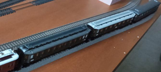 1924 coda treno 302 sezione di carrozze tedesche Prussiane e Wuttemnberg.PNG