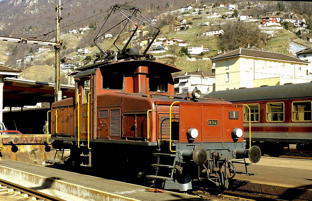 UIC Rosso fegato bellinzona.jpg