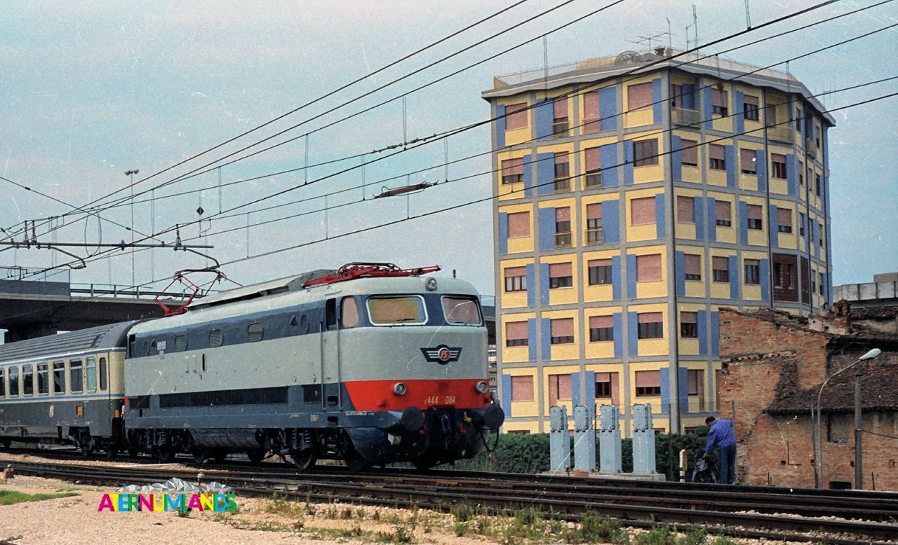 03-Mod.jpg