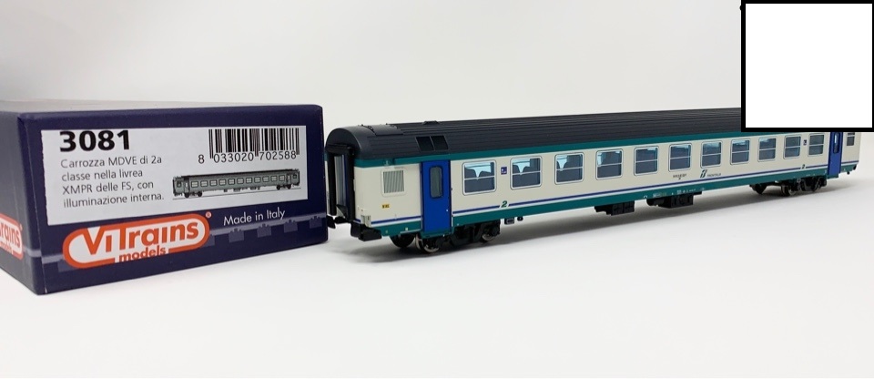 VITRAINS-3081-carrozza-di-2-classe-FS-XMPR-MDVE-con-illuminazion-extra-big-12611-643.jpg