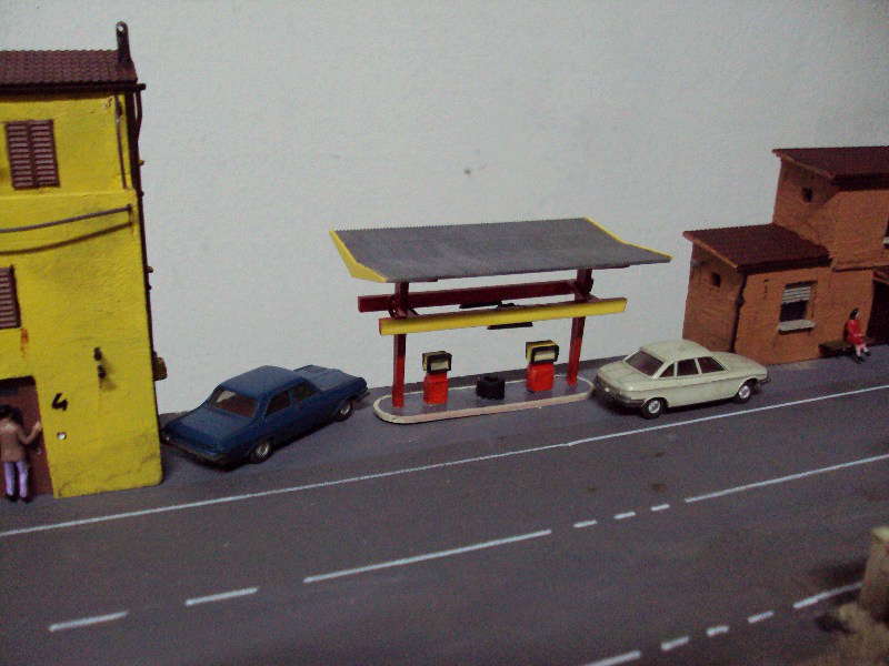 Distributore prova sul plastico.JPG