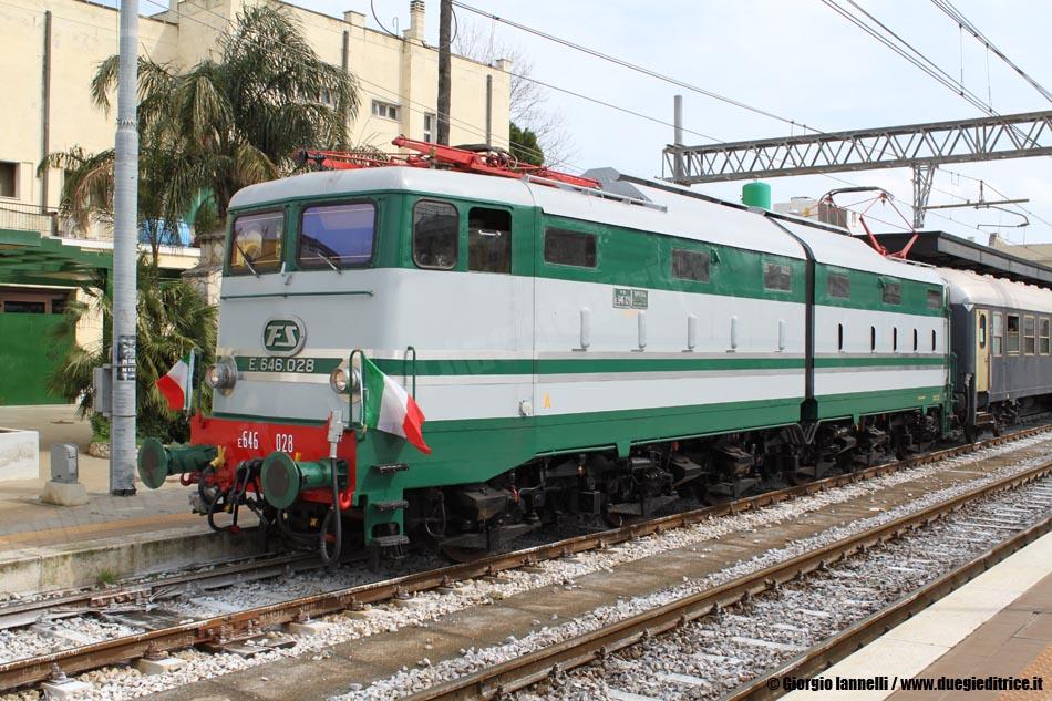 e646_028_trenoitalia150tarantobaribrindisi_brindisicentrale_brindisi_2011_03_21_iannelligiorgio_01.jpg