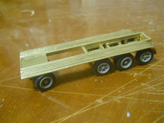 Carrello 4 assi 1.jpg