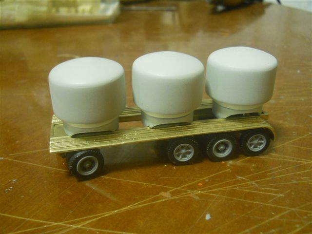 Carrello 4 assi con Cipolle.jpg