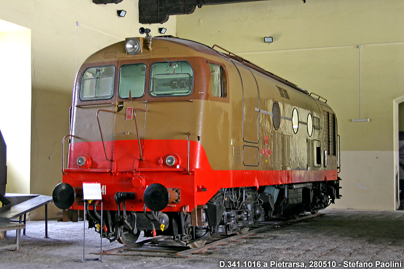 Locomotiva_FS_D341_1016.jpg
