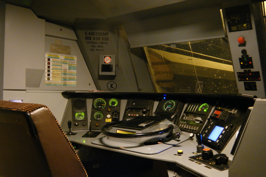 E 436 332 2013 60517 (12).JPG